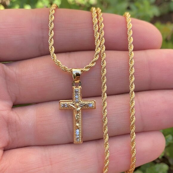 14K Gold Filled Crucifix Necklace 17" Rope Chain Toddler Cadena de Oro Laminado - Picture 1 of 6